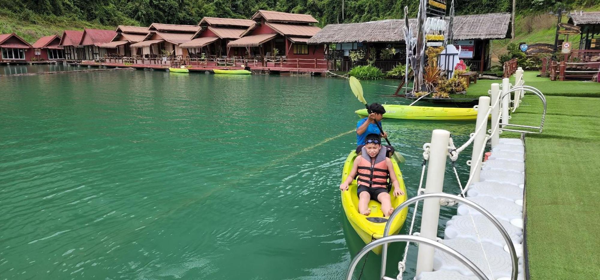Bed and Breakfast Khaosok Happy House Khao Sok National Park Exterior foto