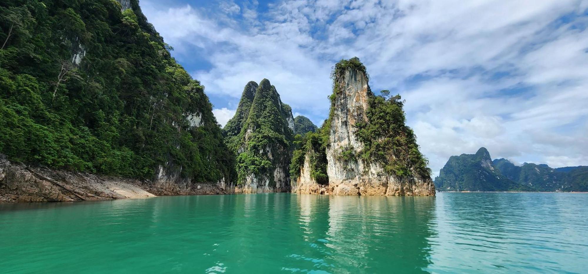 Bed and Breakfast Khaosok Happy House Khao Sok National Park Exterior foto