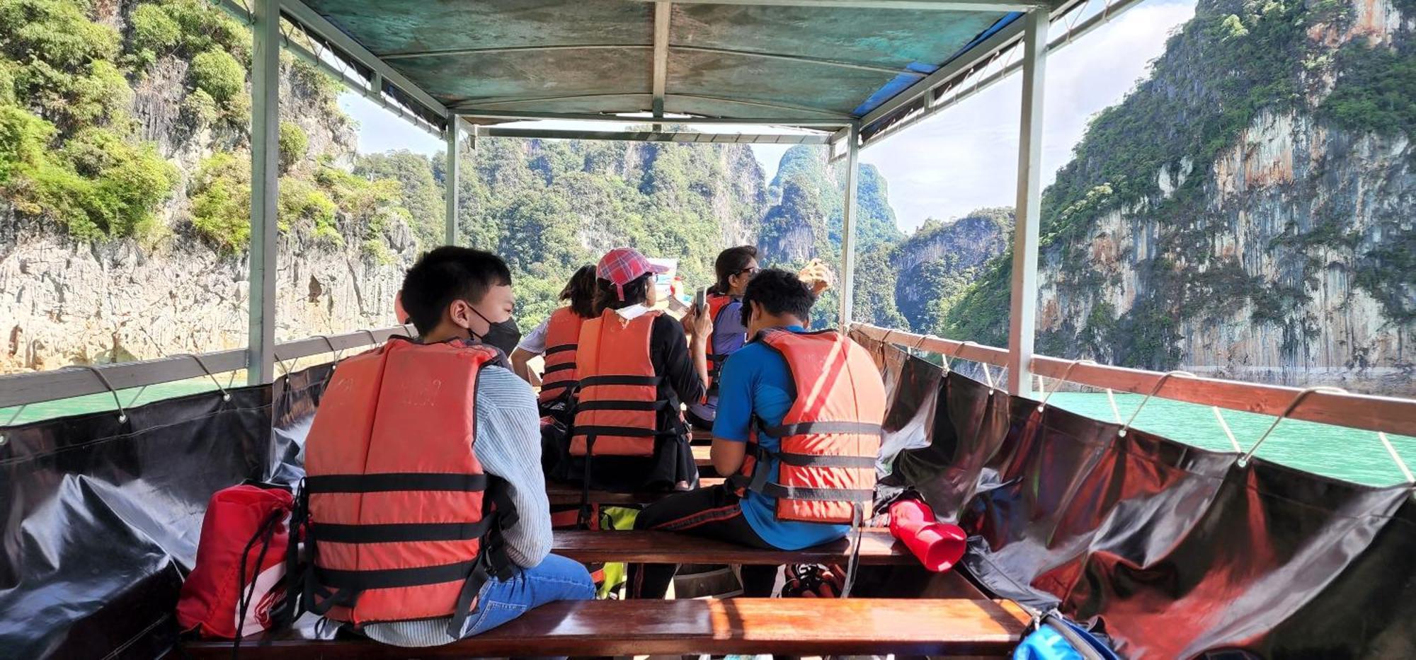 Bed and Breakfast Khaosok Happy House Khao Sok National Park Exterior foto